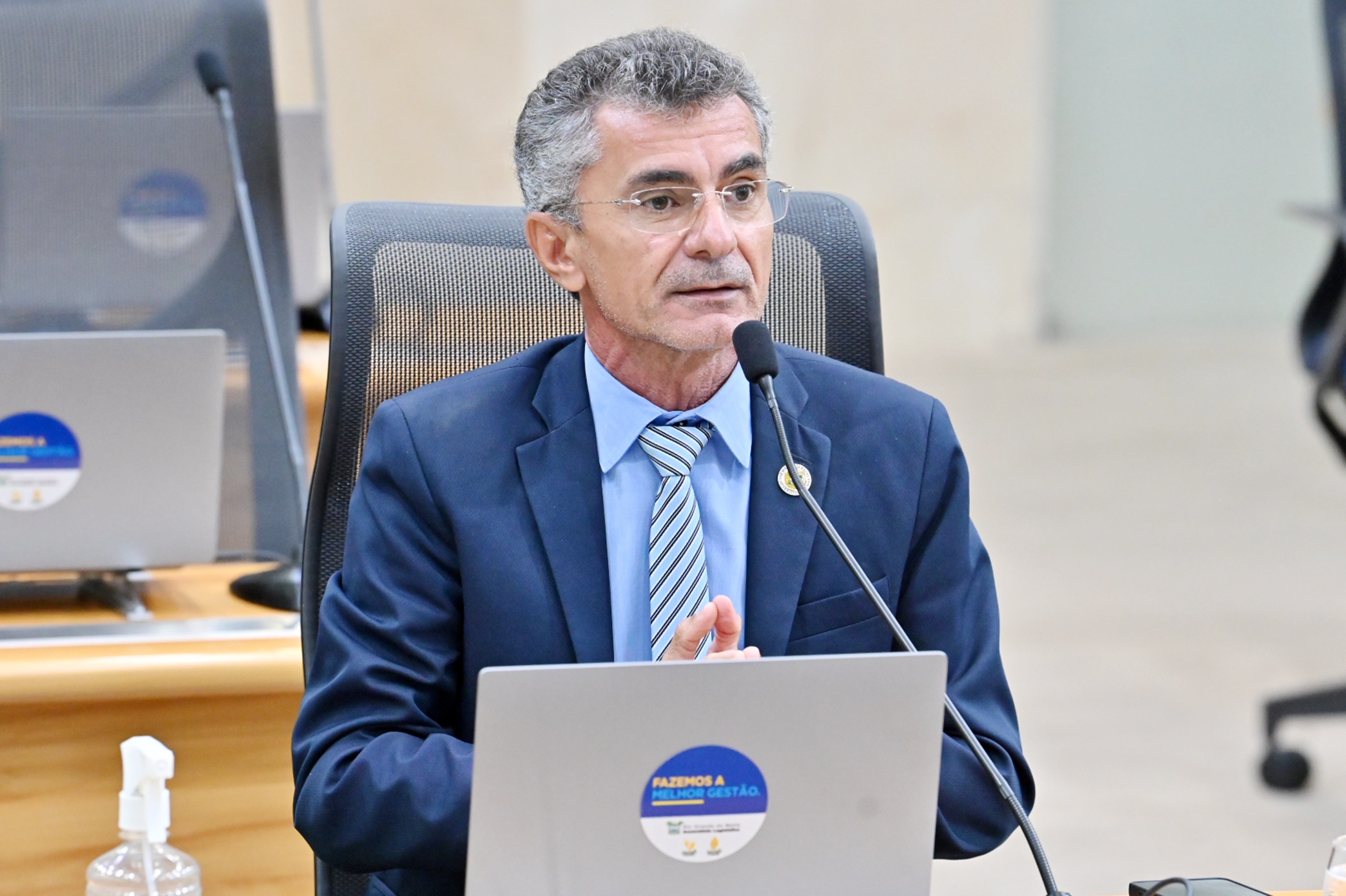 Líder do Governo afirma que liberação de emendas estaduais segue normas do STF e TCE