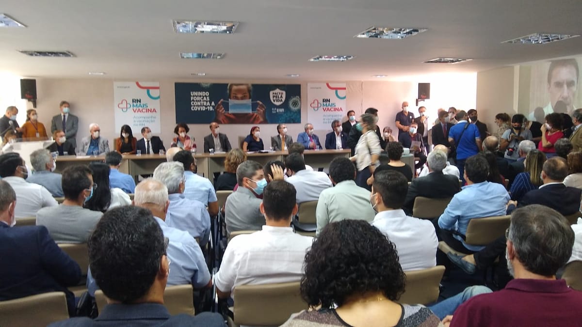 Auditório lotado à espera da posse dos novos secretários de Estado do RN; Debate Potiguar de olhos abertos e ouvidos atentos.