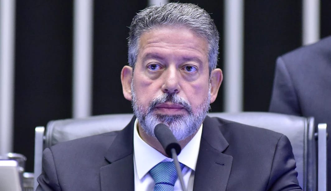 Arthur Lira compra cavalo por R$ 200 mil em leilão