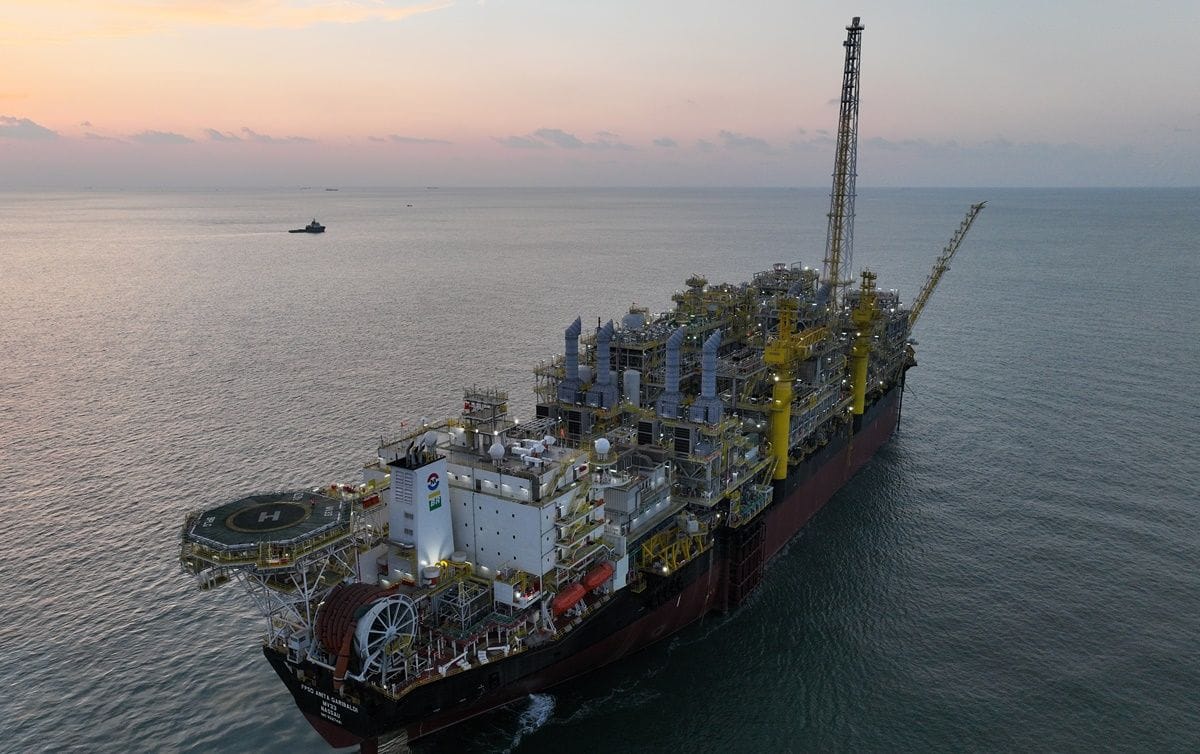 Petrobras anuncia investimentos de US$ 102 bilhões até 2028