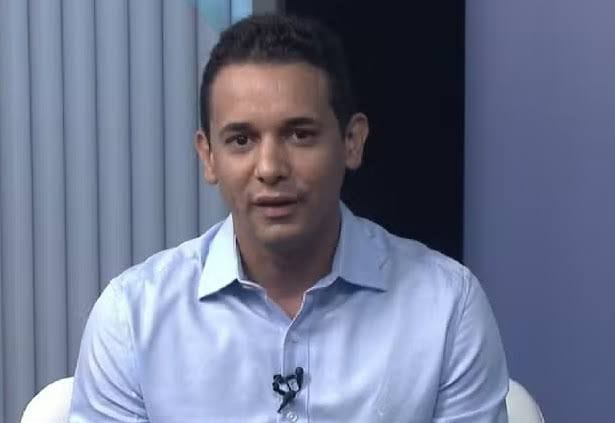 Ainda contrariado por não ter recebido a vice-prefeitura, Rogério Marinho trata Allyson Bezerra como liderança secundária no jogo político potiguar