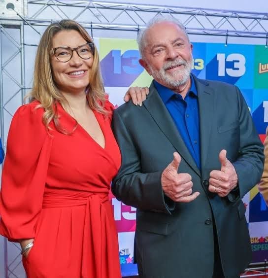 DECADÊNCIA ATESTADA: perdida e sem pautas, só restou para a direita atacar Janja