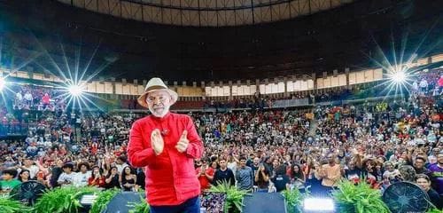 Lula defende América Latina soberana e critica “fala grossa” de potências estrangeiras