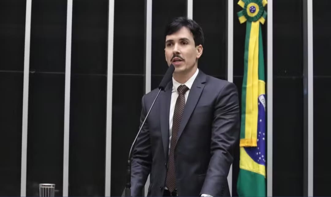 Deputado bolsonarista era chamado de ‘herói’ em planilha e teria recebido R$ 14 mi em esquema do INSS