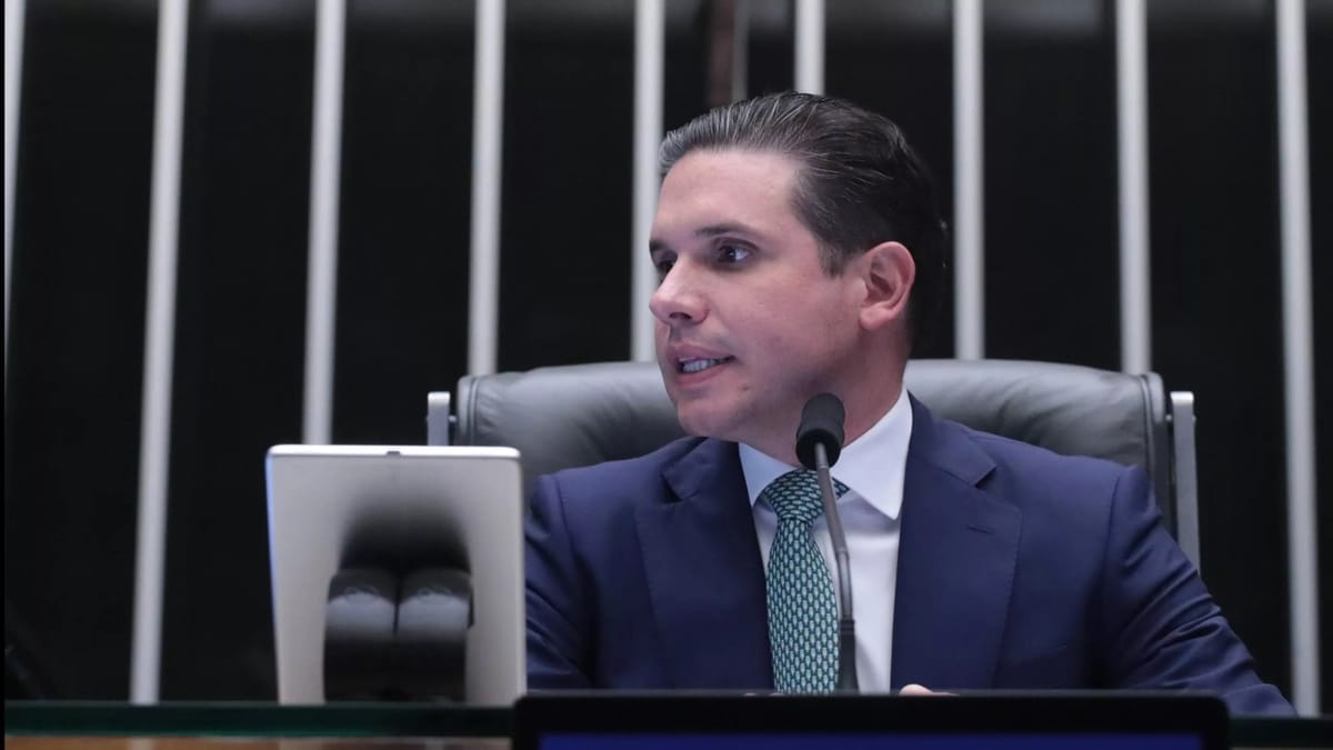 “Fiz o que tinha que fazer”, diz Hugo Motta sobre cassação de Ramagem e Eduardo Bolsonaro