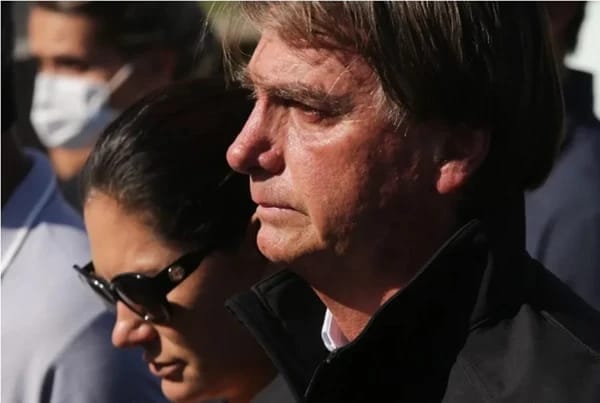 Michelle fala em ‘risco real de morte’ e diz que Bolsonaro está com perda de equilíbrio