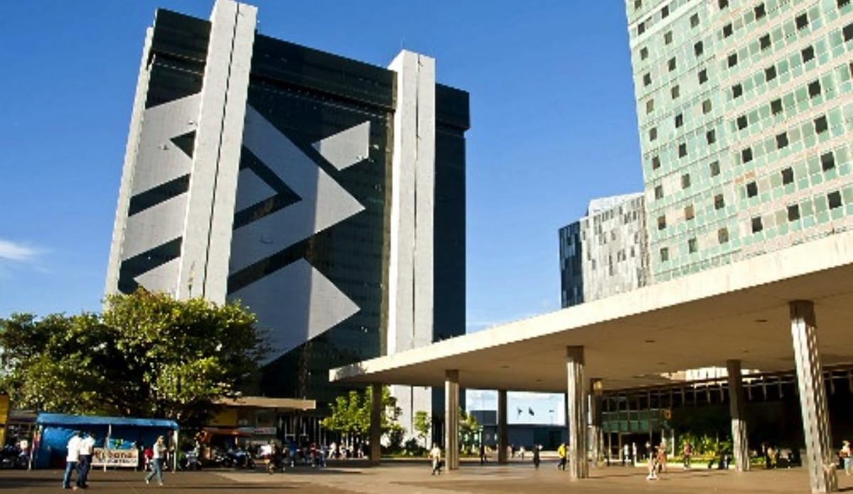 Calote bilionário e crise no agro elevam inadimplência do Banco do Brasil; entenda